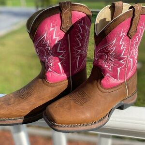 Durango girls 8” pull on boots. Size 5m
